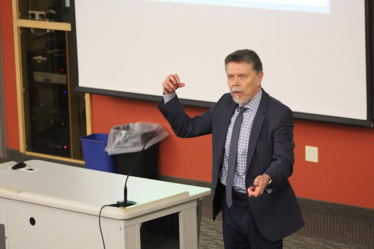 Donald Boudreaux highlighted the factors that led to the idea of middle class stagnation.