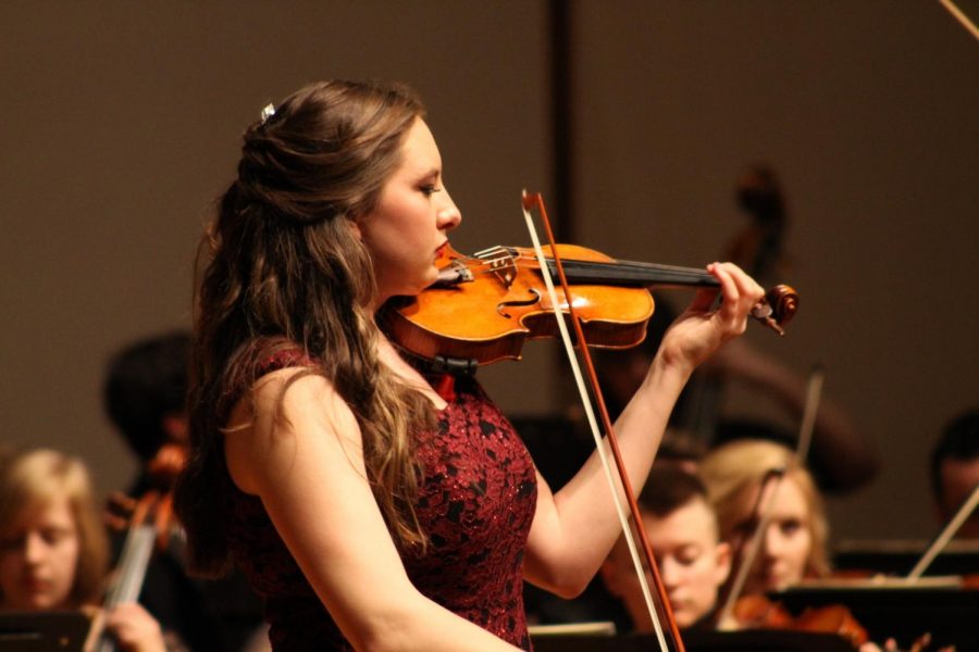 Winner+of+the+Concerto+Competition+Elizabeth+Shoemaker+%28%E2%80%9818%29+solos+in+Julius+Conus%E2%80%99s+%E2%80%9CConcerto+for+Violin+E+minor.%E2%80%9D