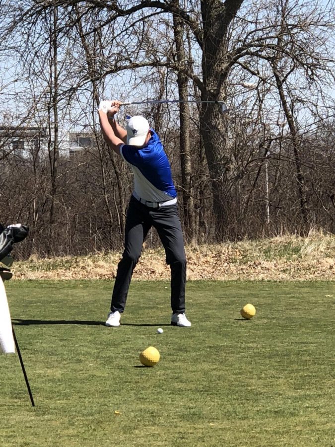 Ben+Grotnes+%28%E2%80%9818%29+prepares+to+hit+the+ball.+