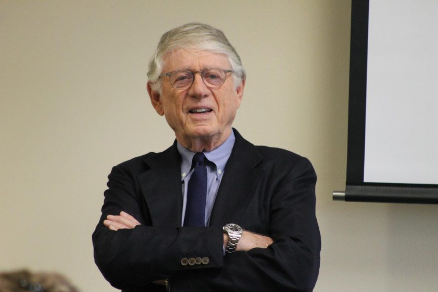 Ted+Koppel+engages+with+students+at+a+meet+and+greet+event.