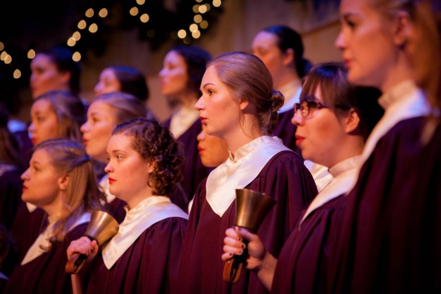 Cantorei performs at Christmas at Luther in 2017.	                                                  				      