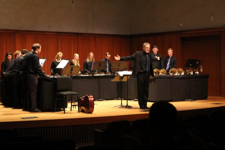 Professor+of+Music+and+College+Organist+Gregory+Peterson+%28%E2%80%9883%29+conducts+the+Luther+Ringers+during+their+spring+concert+on+Friday%2C+May+3.+