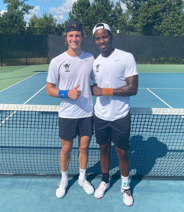Luther men’s tennis players Max Loen (‘24, left) and Nyathi Motlojoa (‘22, right) recently finished in second place at the ITA Midwest Regional and advanced to the ITA Cup, becoming one of the top 12 doubles teams in all of Division III. (Photo courtesy of @norsetennis on Instagram)
