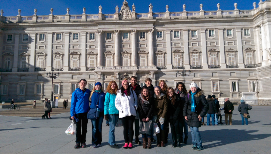 Luther Students in Madrid, Spain, during the 2016 J-term program.        Photo Courtesy of luther.edu