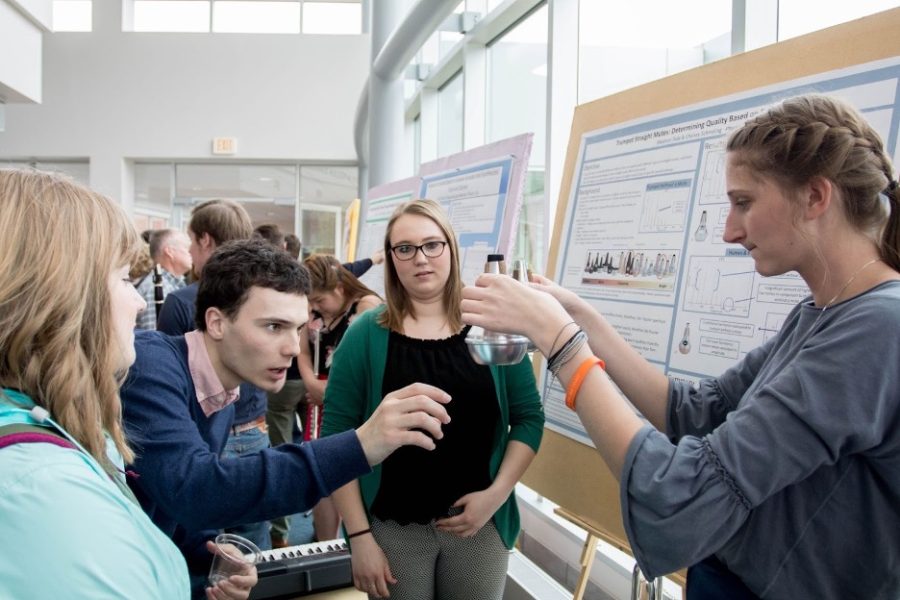 Students share research as part of the Spring 2018 Research Symposium. Photo courtesy of Annika Vande Krol (‘19)