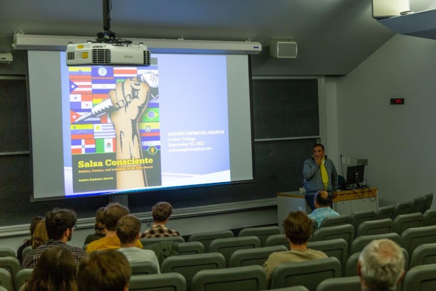 Luther students and faculty attend the lecture by Assistant Professor of Music at Florida Atlantic University Andrés Espinoza Agurto, Tuesday, September 27. Photo courtesy of Bao Nguyen (‘26).
