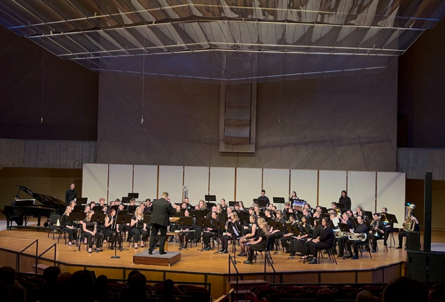 The Luther College Symphonic Band performs “Play” by Carl Holmquist during their concert on April 11. Photo by Durah Albadr (‘26)