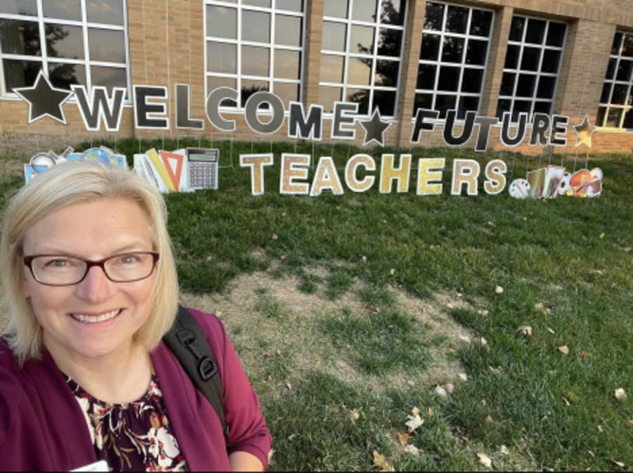 2022 Iowa Teacher of the Year Sara Russell visited Luther April 25 to give a talk on her life as a teacher. Photo courtesy of Sara Russell. 