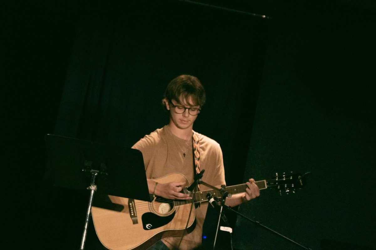 Mason Hatch performs “Something In The Orange” by Zach Bryan during SACs Open Mic Night event on October 4.