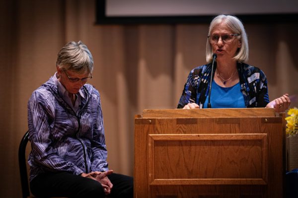 Peg Brenden (76, left) and Sheri Brenden (81, right) speak at “Break Point: How a Norse Alum Led the Fight to Open High School Athletics to Women” on April 11.